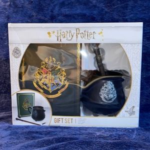Brand New Harry Potter Gift Set